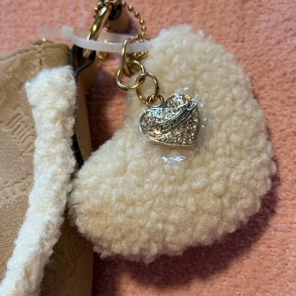JUICY COUTURE ICE QUEEN SHOULDER BAG PECAN SHEARING Perfect For Winter Outfits - Picture 4 of 15